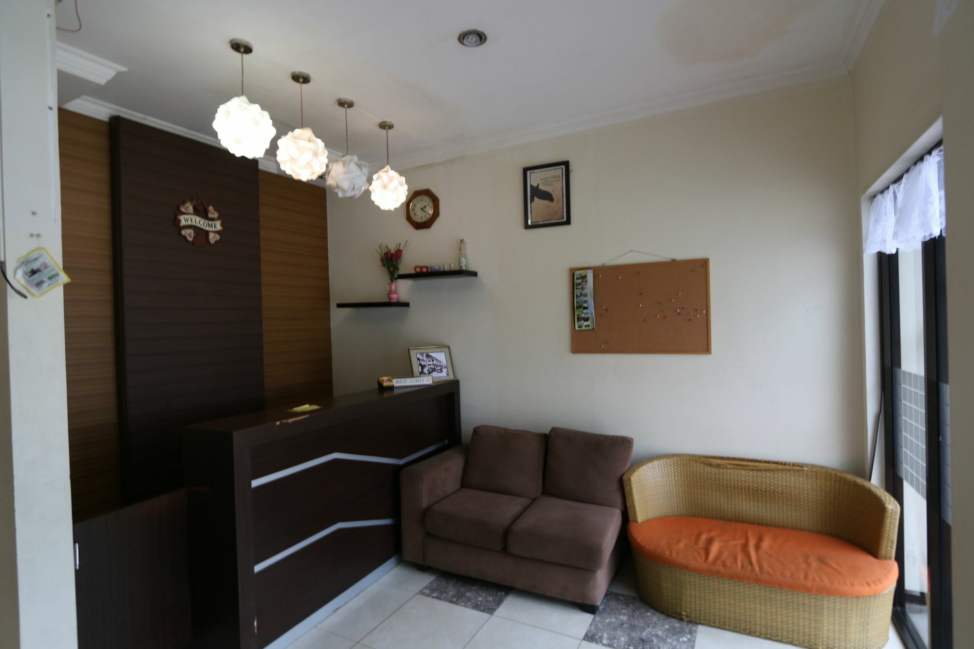 Unique Wisma tamu *